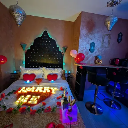 بيت الحب 1000 Et Nuit La Boissiere-de-Montaigu