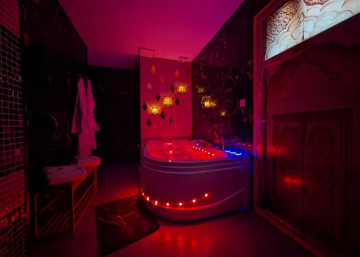 1000 Et Nuit Love hôtel La Boissiere-de-Montaigu